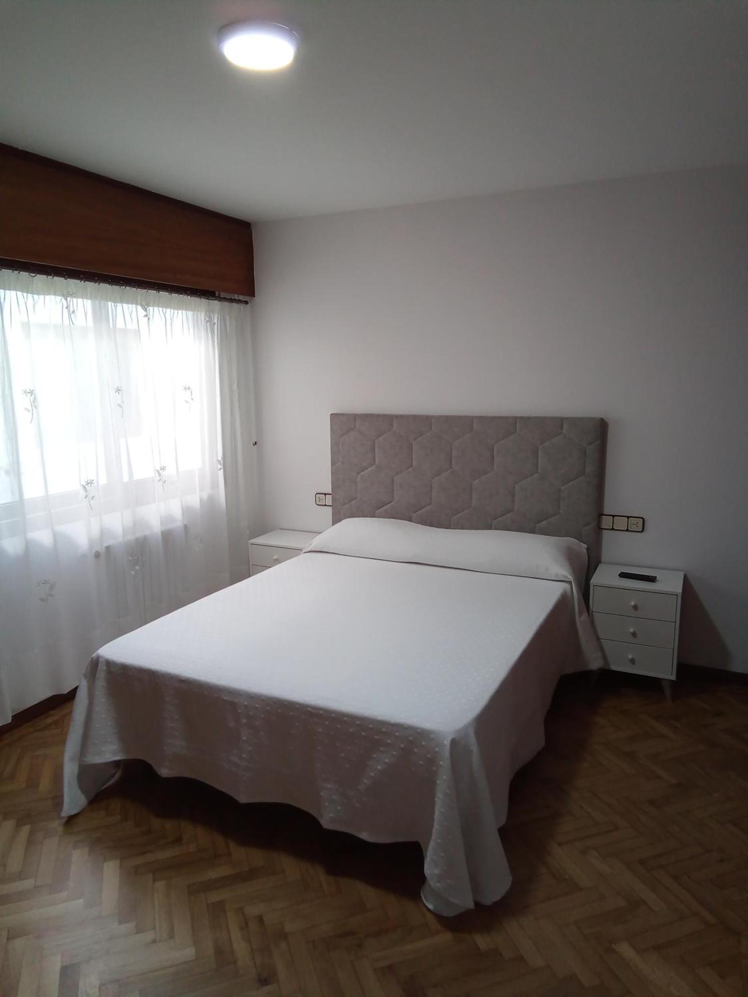 Pension La Plaza Betanzos Buitenkant foto