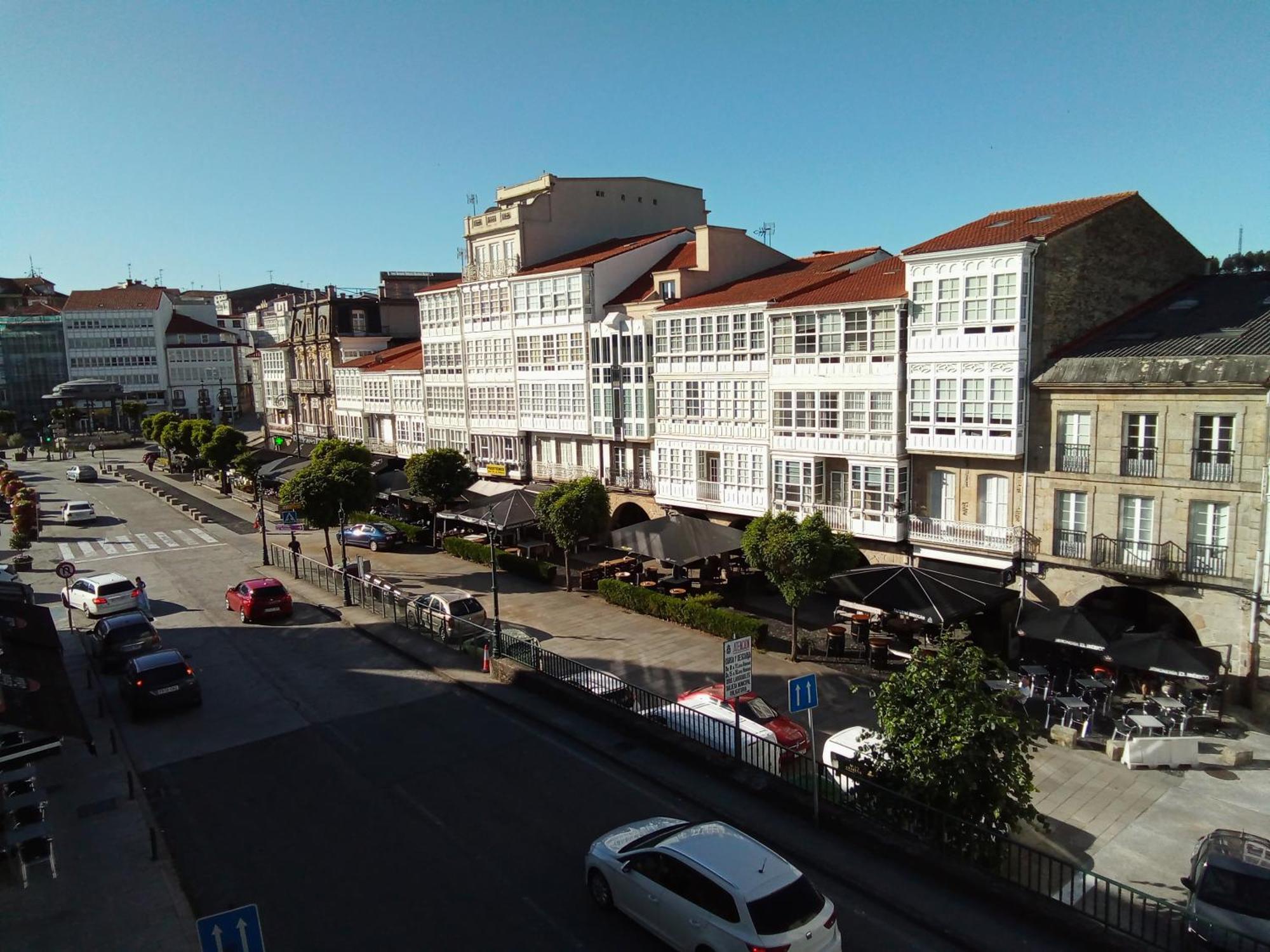 Pension La Plaza Betanzos Buitenkant foto